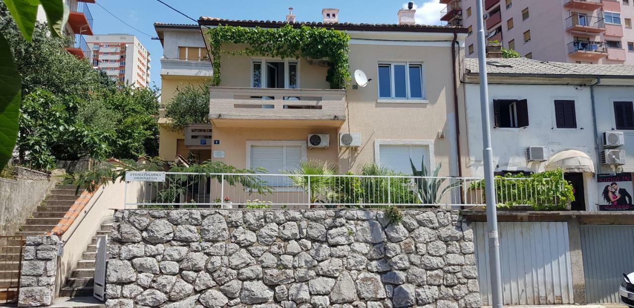 Apartment Casa Depoli Rijeka Exterior foto